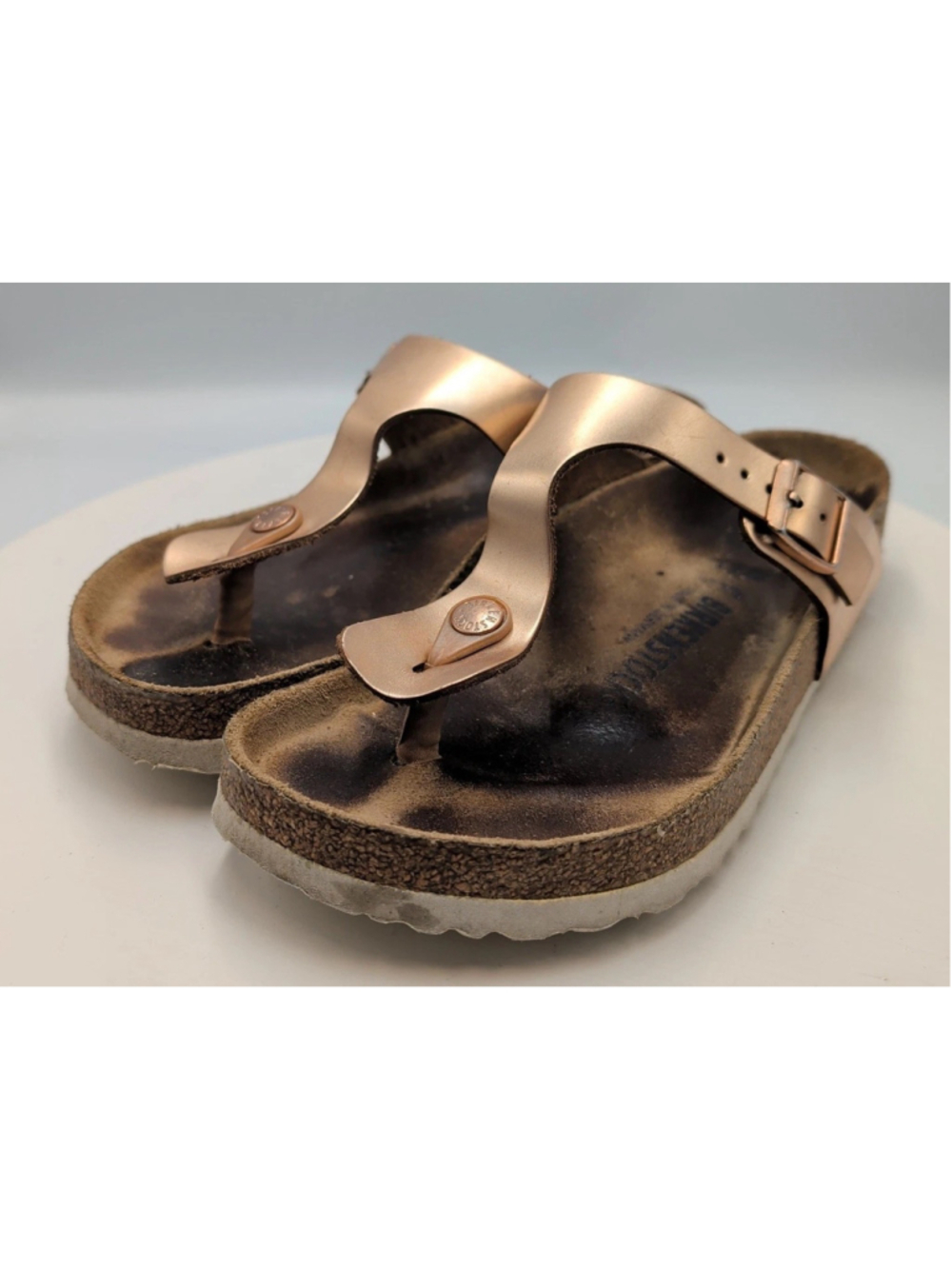 Birkenstock Gizeh Sandals Womens EU 38 Us 7-7.5 Metallic Bronze T-Strap Used